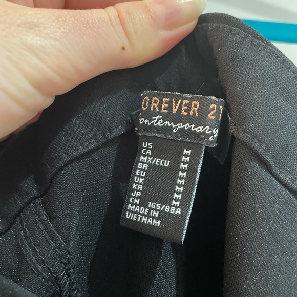 FITTED BLACK DRESS - Picture 2 of 2